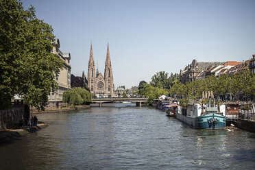 France, Alsace, Strasbourg, L'Ill river and St Paul's Church - SBDF000928