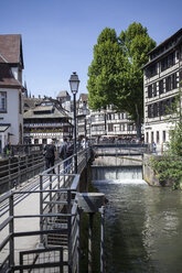 France, Alsace, Strasbourg, La Petite France, Quai des Moulins - SBDF000932