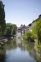 France, Alsace, Strasbourg, Petite-France, L'Ill river - SBDF000935