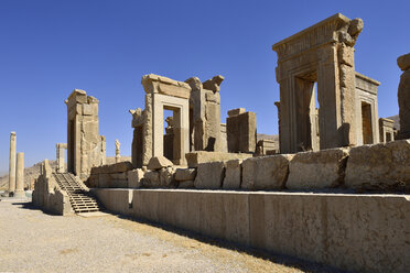 Iran, achämenidische Ausgrabungsstätte Persepolis, Ruinen des Darius-Palastes - ES001113