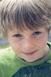 Portrait of smiling boy with freckles - SARF000606