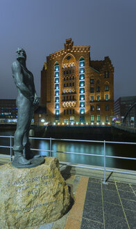 Germany, Hamburg, Sortebeker monument and Maritime museum - TIF000041