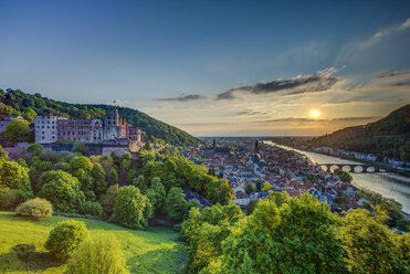 Deutschland, Heidelberg, Heidelberger Schloss und Neckar - TIF000046