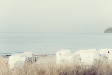 Germany, Mecklenburg-Western Pomerania, Ruegen, Binz, Beach chairs on beach - MJF001180