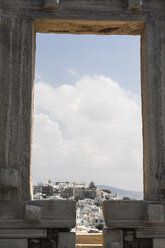 Griechenland, Kykladen, Tor von Naxos vor Naxos Stadt - KRPF000518