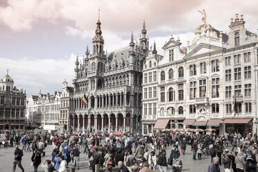 Belgium, Brussels, view to Maison du Roi, municipal museum, and guild houses at Grand Place, Grote Markt - WIF000726