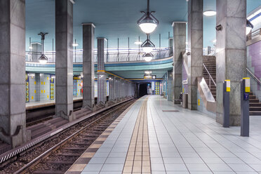 Germany, Berlin, subway station Lindauer Allee - NKF000138