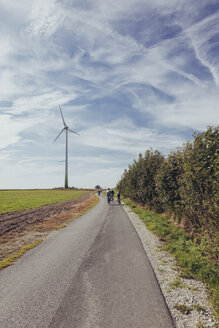 Deutschland, Nordrhein-Westfalen, Familienradweg bei Raestrup - MEMF000036