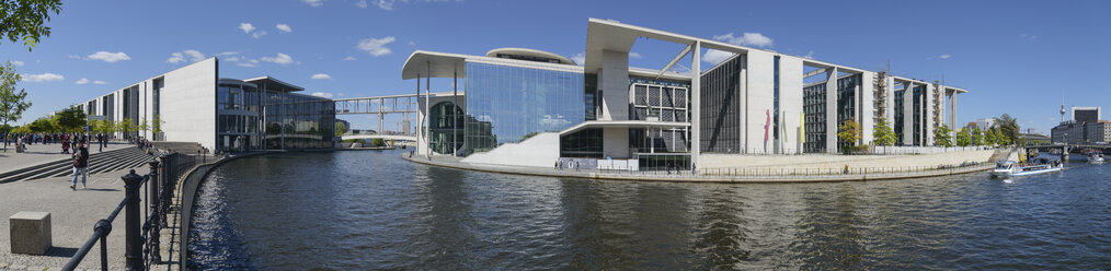 Deutschland, Berlin, Paul-Loebe-Haus, Marie-Elisabeth-Lüders-Haus und Spree - HHEF000074