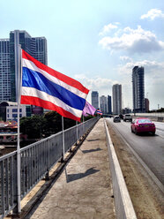 Thailand, Bangkok, am Fluss ChaoPhraya, Thaksin-Brücke - AVSF000175