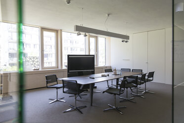 Board room of modern office - FKF000523