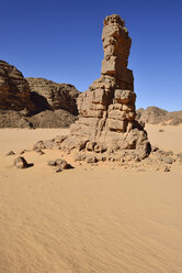 Afrika, Algerien, Sahara, Tassili N'Ajjer Nationalpark, Tadrart, Felsenlandschaft im Immouroudengebiet - ES001173