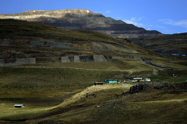 Peru, Cajamarca, La Pajuela, Dorf in der Nähe der Goldmine Yanacocha - FLK000224