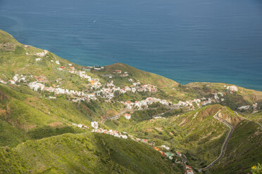 Spanien, Kanarische Inseln, Teneriffa, Macizo de Anaga, Blick auf Taganana - WGF000308