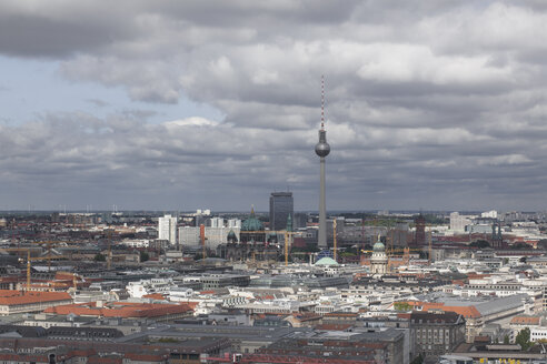Deutschland, Berlin, Blick über Berlin Mitte mit Fernsehturm - ZMF000279