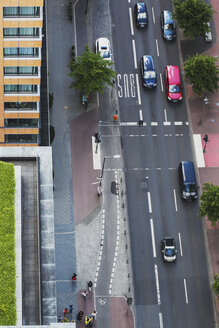 Deutschland, Berlin, Hauptstraße mit Verkehr in Berlin Mitte, Vogelperspektive - ZMF000281