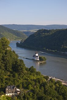 Deutschland, Rheinland-Pfalz, Kaub, Blick auf die Burg Pfalzgrafenstein am Rhein - AMF002320