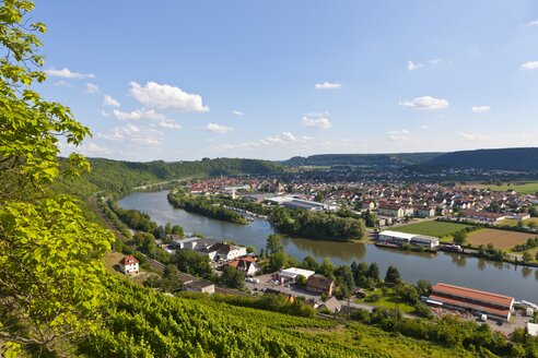 Deutschland, Baden-Württemberg, Neckar-Odenwald-Kreis, Blick auf Hassmersheim - AMF002326