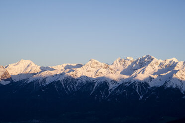 Italien, Südtirol, Mals, Ortler Alpen bei Sonnenuntergang - MYF000327