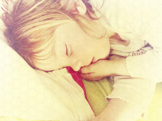 Sleeping little girl - LVF001424