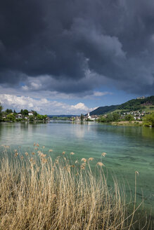 Schweiz, Thurgau, Eschenz, Blick auf Stein am Rhein - ELF001073