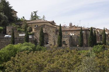 Italy, Tuscany, Montalcino, City gate - MYF000356