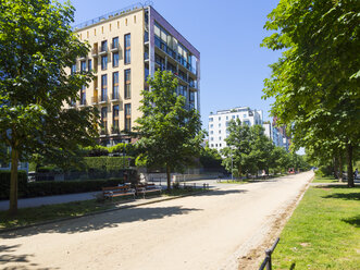 Germany, Hesse, Frankfurt, upmarket apartments at Deutschherrnviertel - AMF002372