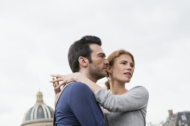 France, Paris, portrait of couple - FMKF001309