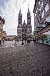Germany, Bavaria, Nuremberg, view to St Lorenz Church - THAF000492