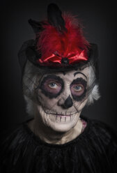 Ältere Frau mit Zuckerschädel-Make-up - STB000204