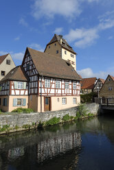 Germany, Bavaria, Franconia, Central Franconia, Hersbruck, Water gate, Pegnitz river - LB000753