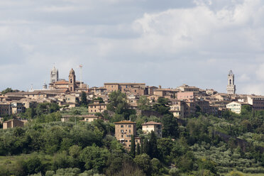 Italien, Toskana, Siena, Stadtansicht - MYF000406