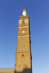 Türkei, Diyarbakir, Blick auf das Minarett der Ulu Camii - SIEF005446