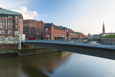 Germany, Hamburg, View of the Zollkanal and historic warehouse district - RJF000199