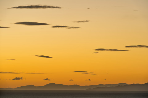 Neuseeland, Golden Bay, Puponga, Abenddämmerung in Golden Bay, lizenzfreies Stockfoto