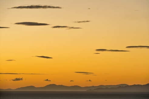 New Zealand, Golden Bay, Puponga, dusk in Golden Bay - SHF001481