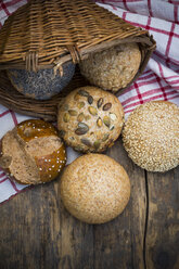 Verschiedene Vollkornbrötchen, Brotkorb - LV001462