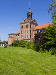 Deutschland, Schleswig-Holstein, Eutin, Schloss Eutin, Torturm - AM002421