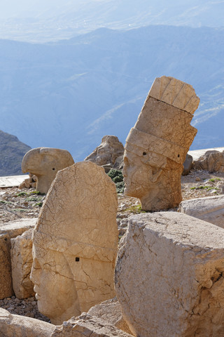 Türkei, Anatolien, Berg Nemrut, Grab des Antiochos, Apollo und Antiochos, lizenzfreies Stockfoto