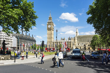 Vereinigtes Königreich, England, London, Westminster, Parliament Square mit Palace of Westminster und Elizabeth Tower - WEF000169