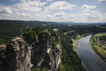 Germany, Saxony, Saxon Switzerland, Sandstone formations at River Elbe - EL001126