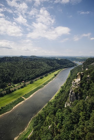 Deutschland, Sachsen, Sächsische Schweiz, Sandsteinformationen an der Elbe, lizenzfreies Stockfoto