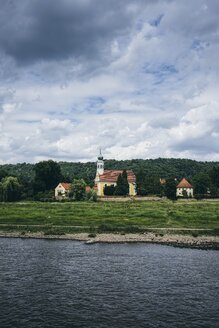 Germany, Saxony, Dresden, view to Pillnitz Castle with Elbe River in the foreground - EL001138