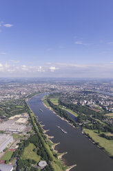 Deutschland, Düsseldorf, Luftbild der Stadt und des Rheins - THAF000499
