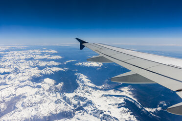 Luftaufnahme, Flugzeuge über den Alpen - AMF002542