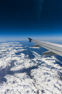 Luftaufnahme, Flugzeuge über den Alpen - AMF002538