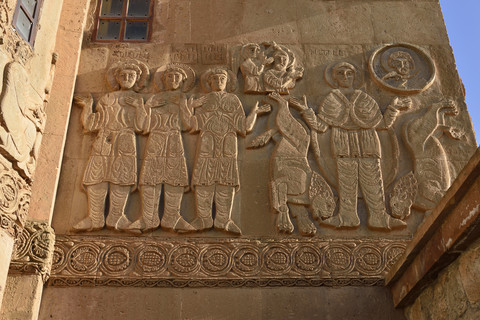 Türkei, Ostanatolien, Provinz Van, Van-See, Insel Akdamar, Reliefs an den Wänden der armenischen Kathedralkirche des Heiligen Kreuzes, lizenzfreies Stockfoto