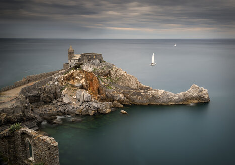 Italien, Ligurien, Portovenere, Kirche San Pietro - MKF000025