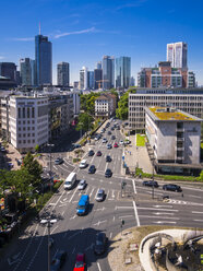 Deutschland, Hessen, Frankfurt, Blick auf das Finanzviertel mit Commerzbank-Turm, Taunusturm, Japan Tower, Helaba, Westend Tower, Deutsche Bank und Opernturm - AMF002553