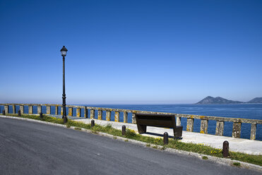 Spanien, Galicien, Provinz A Coruna, Porto do Son, Blick von der Calle Campo Traves - LAF001076